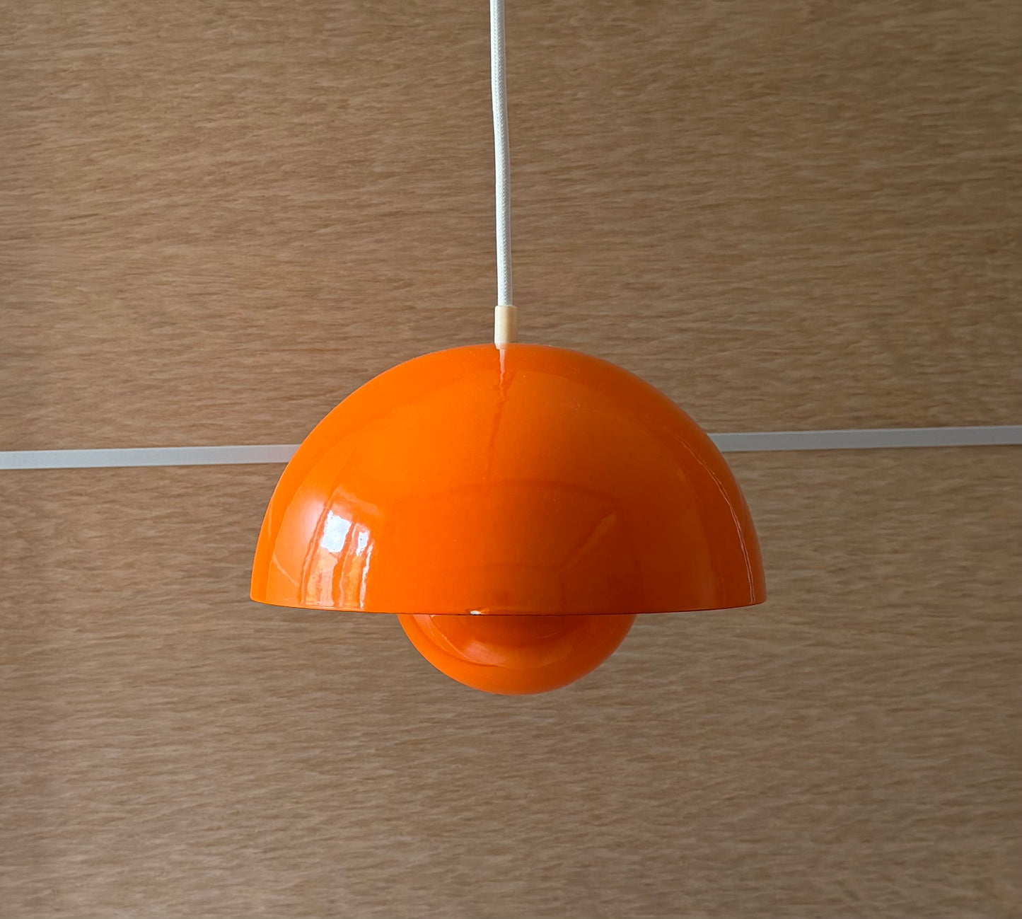 Original Flowerpot VP1 pendant lamp. Verner Panton for Louis Poulsen