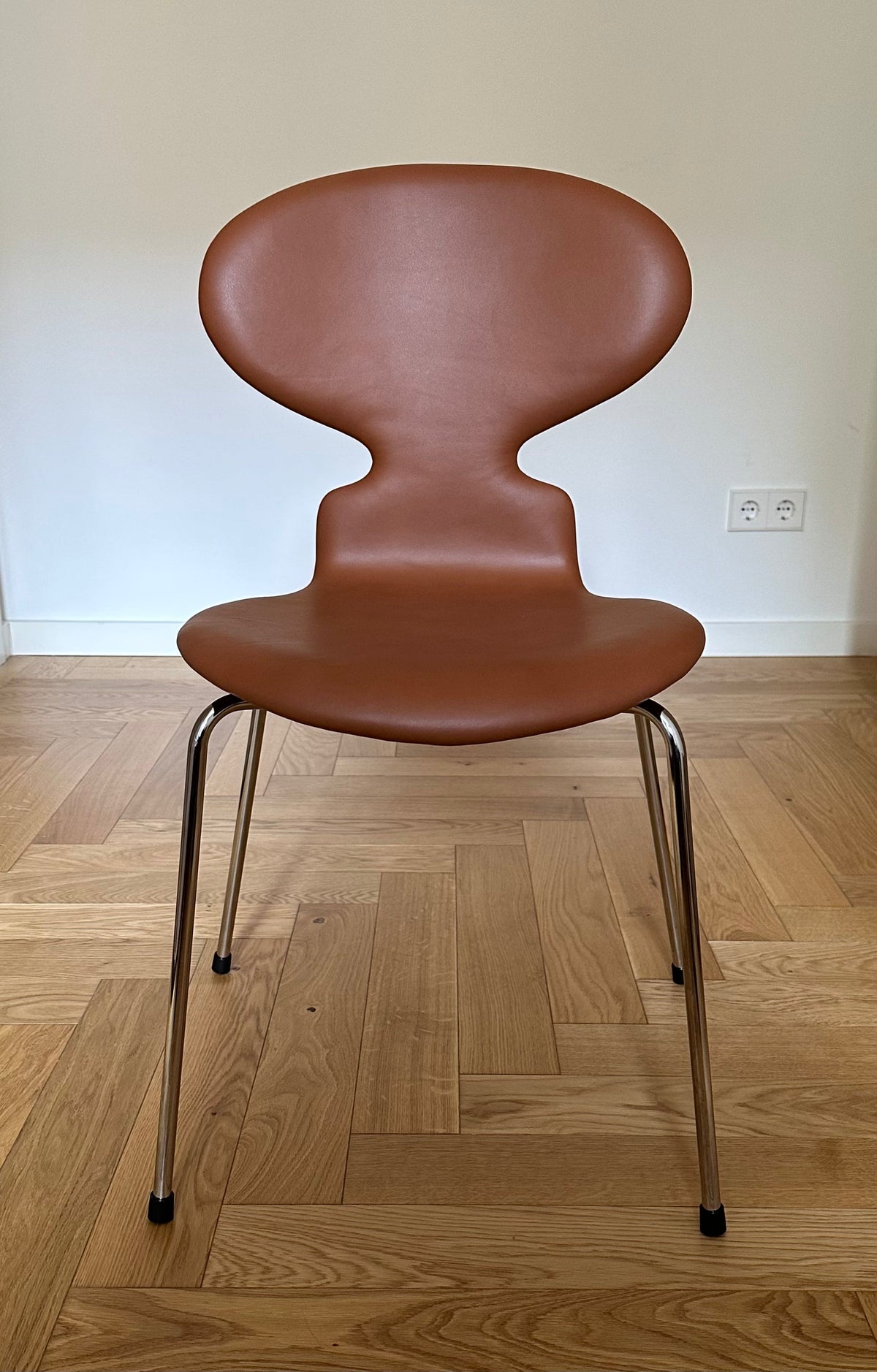 The Ant chair. Arne Jacobsen for Fritz Hansen