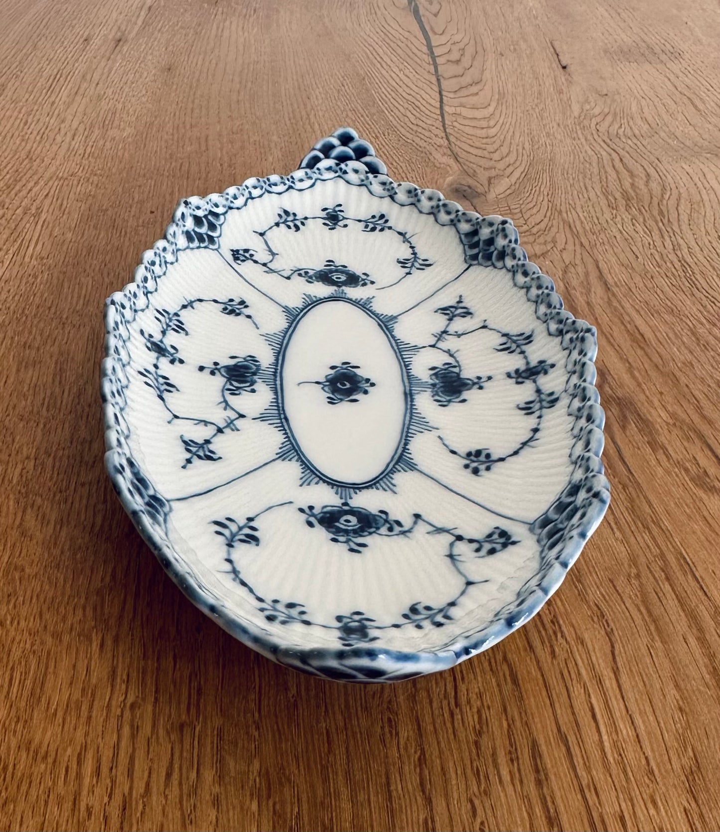 Royal Copenhagen Blue Fluted Half Lace oval dish