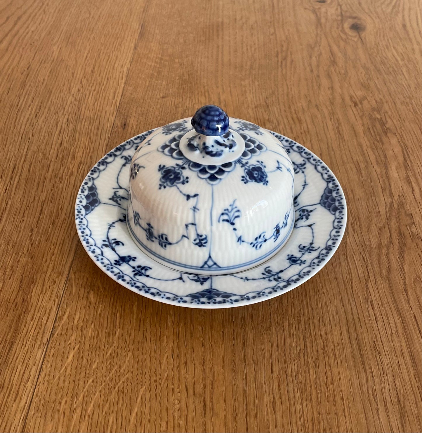 Royal Copenhagen Blue Fluted Half Lace butter dish