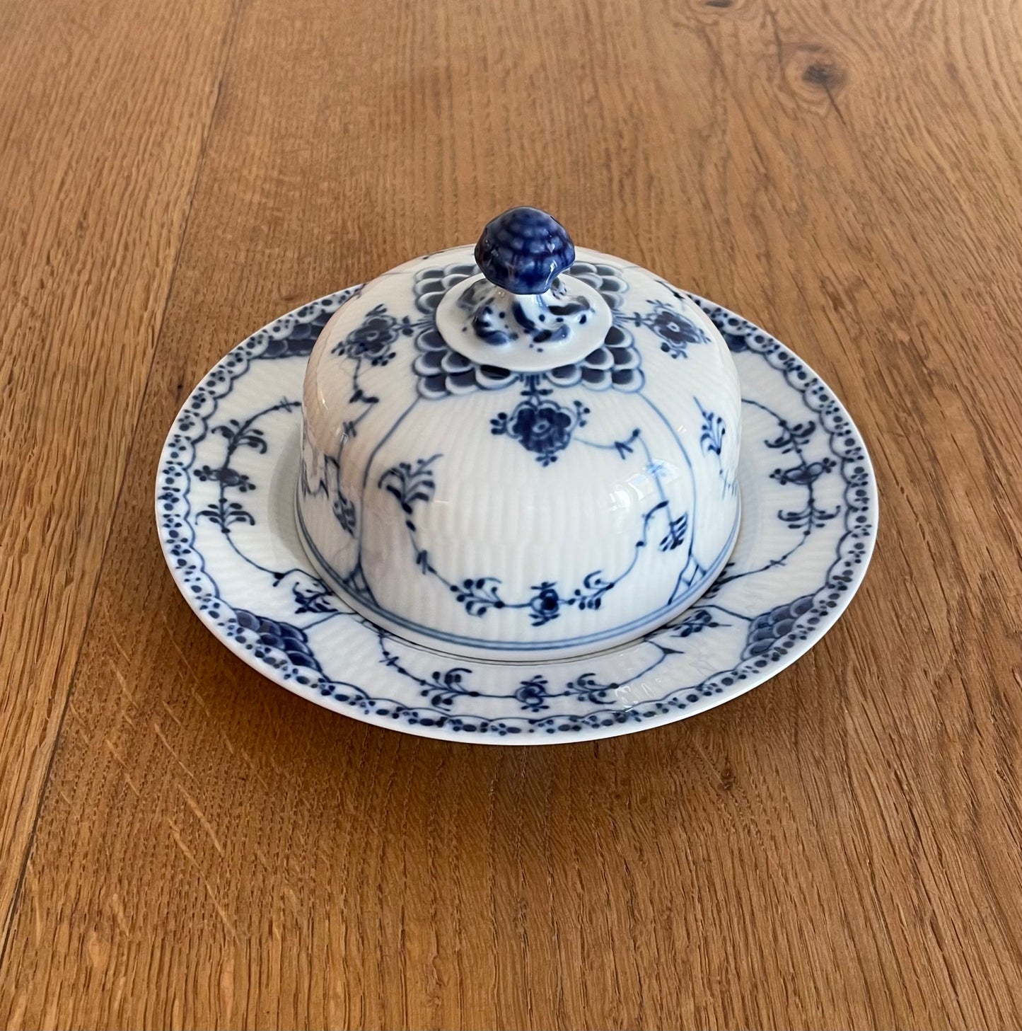 Royal Copenhagen Blue Fluted Half Lace butter dish